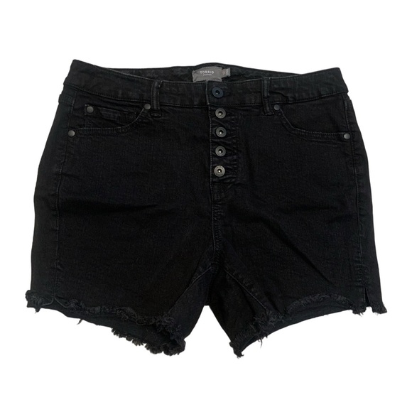 T Torrid Black Denim High Rise Button Fly Frayed Hem Shorts Size 12 - Picture 1 of 8